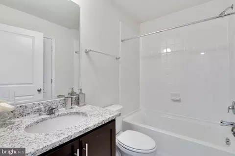 Bath - 8707 Cherrybark Rd, Clinton, MD 20735 photo 3 of 4