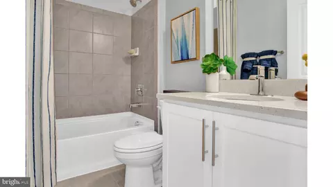 Bath - 8711 Cherrybark Rd, Clinton, MD 20735 photo 2 of 5