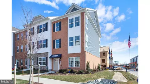 8711 Cherrybark Rd, Clinton, MD 20735