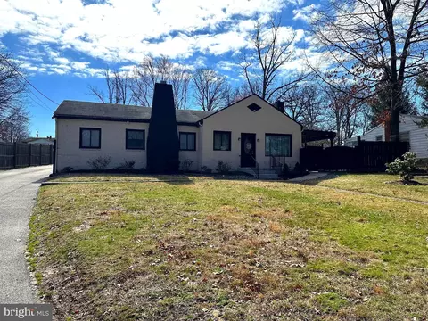 9115 Fowler Ln, Lanham, MD 20706