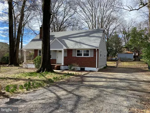 4611 Clementon Rd, Beltsville, MD 20705