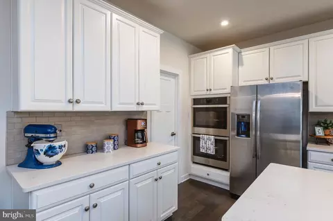 Kitchen - 14407 Quarry View Rd, Brandywine, MD 20613 photo 9 of 9