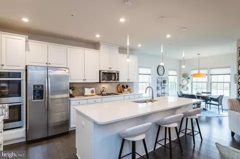 Kitchen - 14407 Quarry View Rd, Brandywine, MD 20613 photo 8 of 9