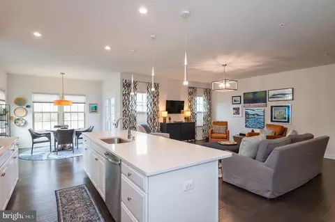 Kitchen - 14407 Quarry View Rd, Brandywine, MD 20613 photo 6 of 9