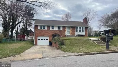 7115 Westchester Dr, Temple Hills, MD 20748