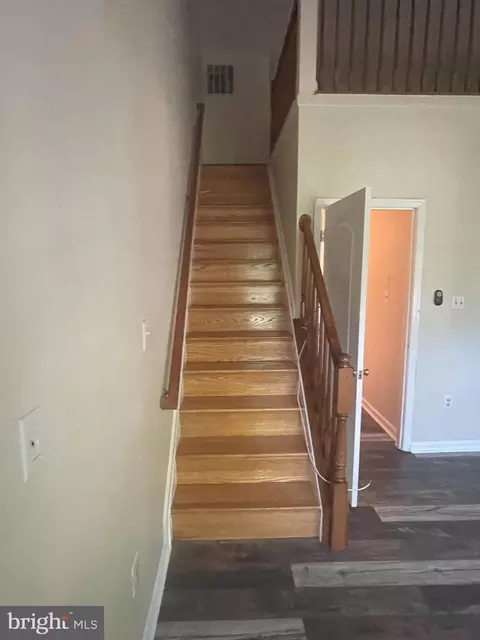 Entry Way - 705 Risa Rd, Marlboro, MD 20774 photo 5 of 6
