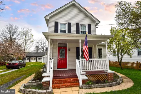 Exterior - 411 Laurel Ave, Laurel, MD 20707 photo 2 of 10