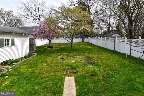 Exterior - 411 Laurel Ave, Laurel, MD 20707 photo 6 of 10