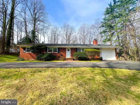 14605 Cambridge Dr, Marlboro, MD 20772
