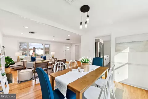 Dining - 6805 94th Ave, Lanham, MD 20706 photo 1 of 2