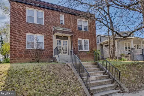 3806 39th St, Brentwood, MD 20722