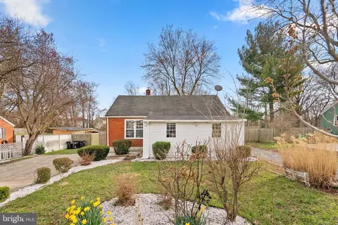 6711 Surratts Rd, Clinton, MD 20735
