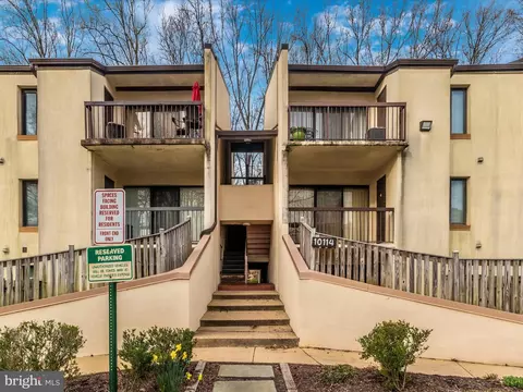 10114 Campus Way S #102-8C, Marlboro, MD 20774