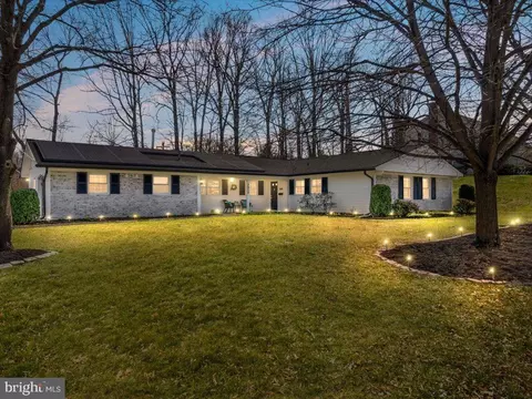 3915 York Ln, Bowie, MD 20715