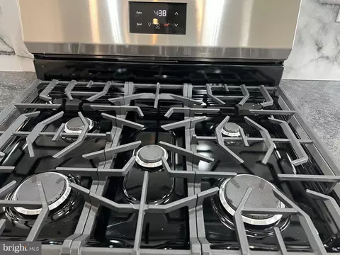 Kitchen - 6119 Naval Ave, Lanham, MD 20706 photo 4 of 8