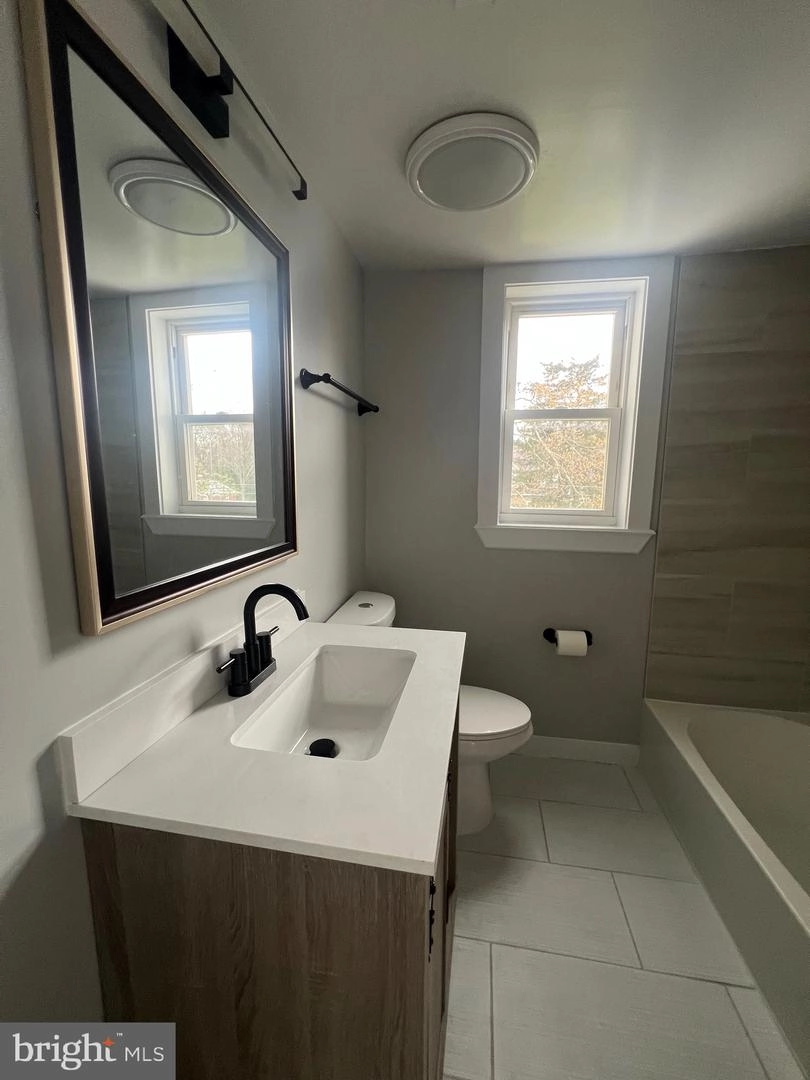 Bath - 6119 Naval Ave, Lanham, MD 20706 photo 2 of 6