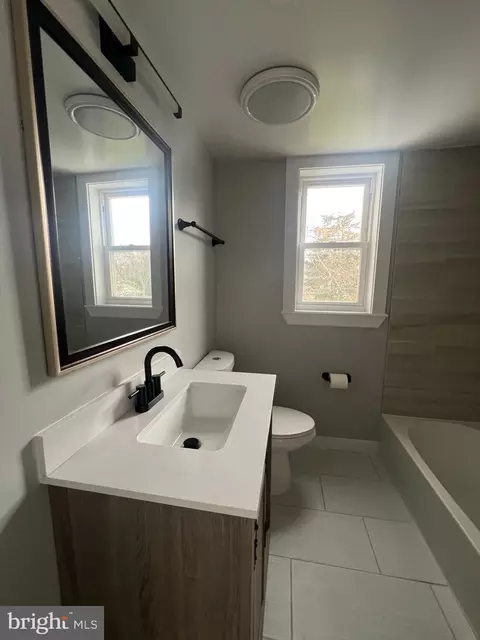 Bath - 6119 Naval Ave, Lanham, MD 20706 photo 2 of 6