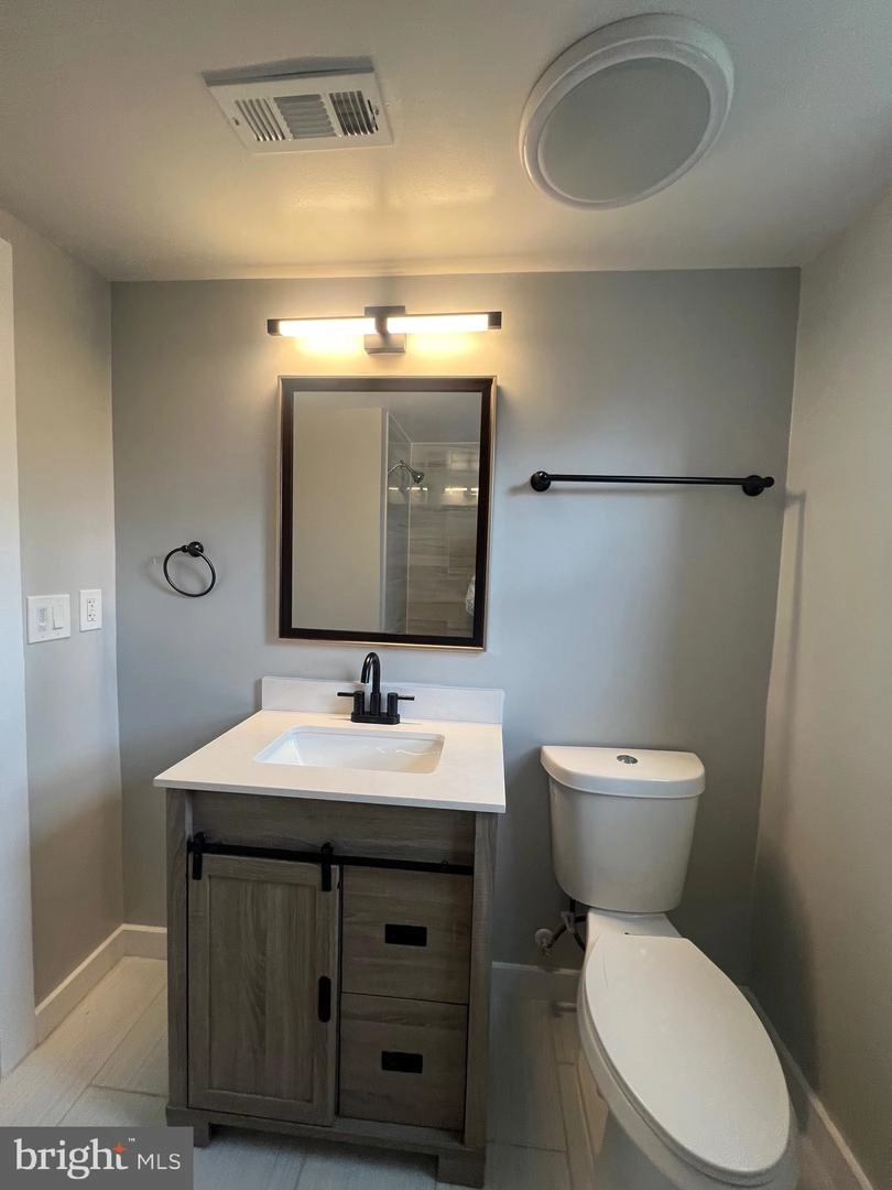 Bath - 6119 Naval Ave, Lanham, MD 20706 photo 6 of 6