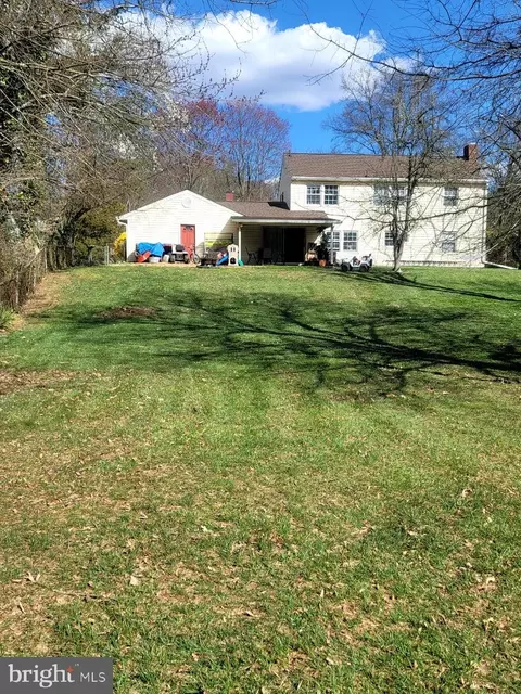 Exterior - 12700 Silverbirch Ln, Laurel, MD 20708 photo 6 of 7