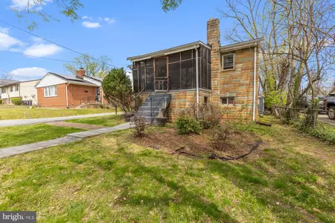 815 Eastern Ave, Fairmount Heights, MD 20743
