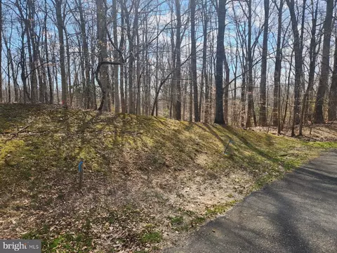 6301 Hickory Bnd, Clinton, MD 20735 photo 2
