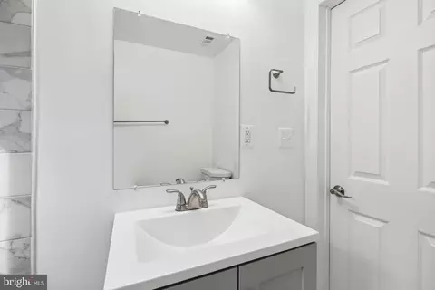 Bath - 1511 4th St, Glenarden, MD 20706 photo 2 of 2