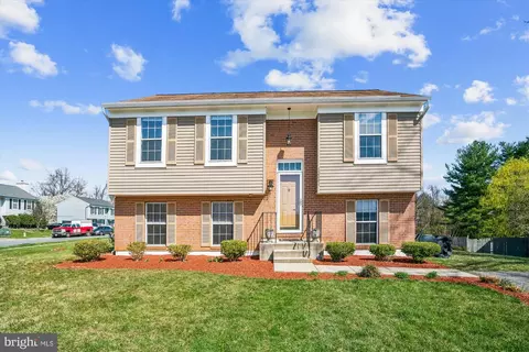 12001 Cleaver Dr, Bowie, MD 20721