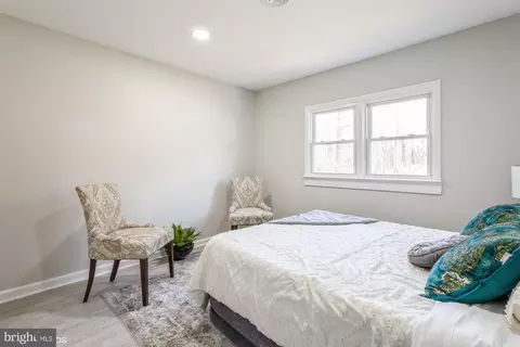 Bedroom - 16614 Sylvan Dr, Bowie, MD 20715 photo 4 of 4