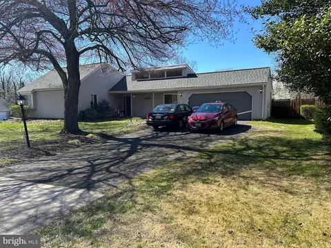 2200 Pecan Ln, Bowie, MD 20716
