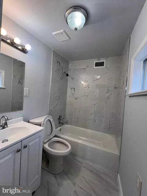 Bath - 2523 Buck Lodge Rd, Adelphi, MD 20783 photo 2 of 3