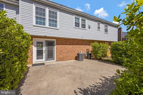 Exterior - 6103 Spell Rd, Clinton, MD 20735 photo 3 of 27