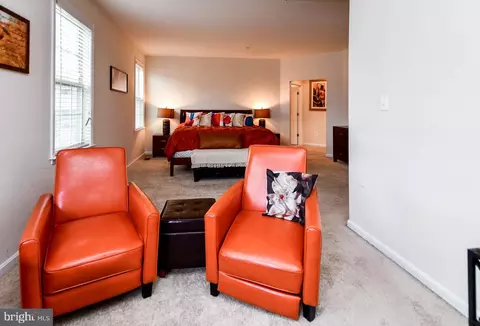 Living - 9203 Rice Ave, Lanham, MD 20706 photo 11 of 14