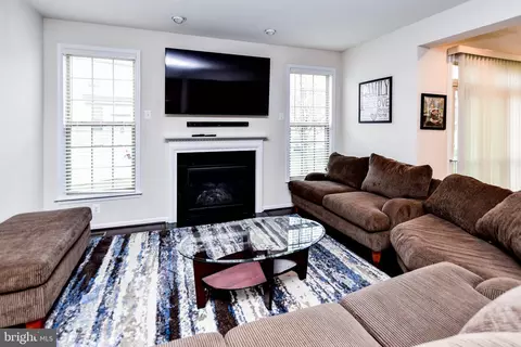 Living - 9203 Rice Ave, Lanham, MD 20706 photo 6 of 14