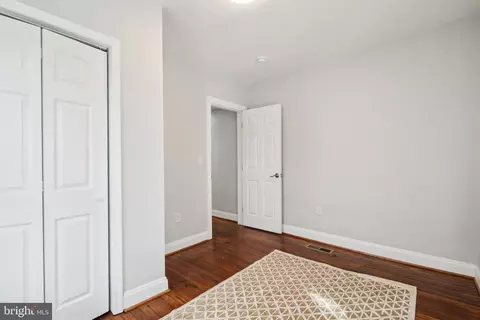 4022 37th St, Mount Rainier, MD 20712 photo 11