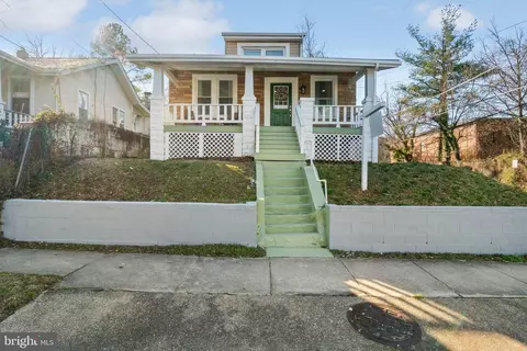 4022 37th St, Mount Rainier, MD 20712