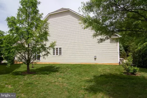 Exterior - 7405 Heartleaf Cir, Laurel, MD 20707 photo 5 of 13