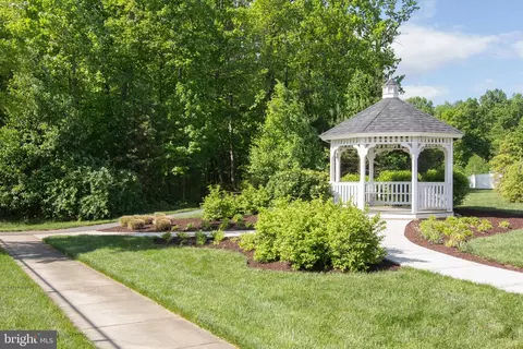 View/Area - 7405 Heartleaf Cir, Laurel, MD 20707 photo 2 of 2