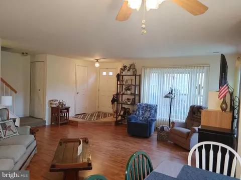9431 Nicklaus Ln #55, Laurel, MD 20708 photo 3
