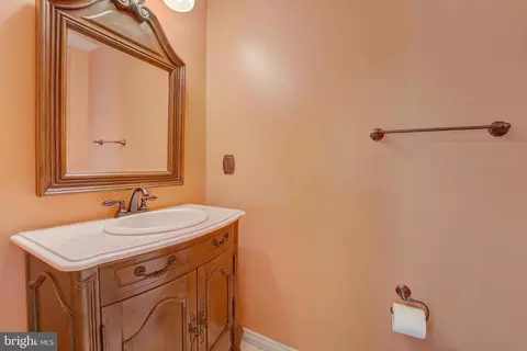 Bath - 11604 Admiral Ct, Laurel, MD 20708 photo 1 of 8
