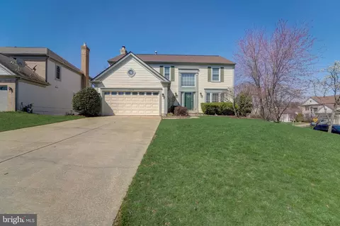 Exterior - 11604 Admiral Ct, Laurel, MD 20708 photo 2 of 9