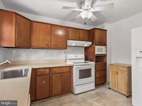 6908 Elbrook Rd, Lanham, MD 20706 photo 11