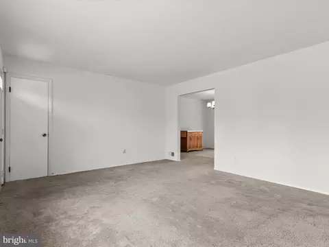 6908 Elbrook Rd, Lanham, MD 20706 photo 7
