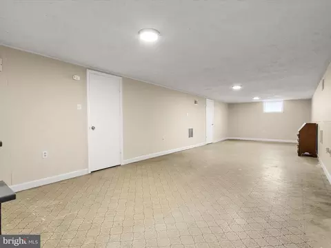 6908 Elbrook Rd, Lanham, MD 20706 photo 25
