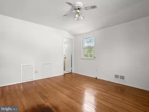 6908 Elbrook Rd, Lanham, MD 20706 photo 17