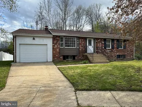 11721 Butlers Branch Rd, Clinton, MD 20735