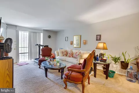 582 Wilson Bridge Dr #6783 A-1, Oxon Hill, MD 20745