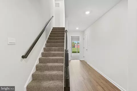 7510 Daybreak Dr, Brandywine, MD 20613 photo 3