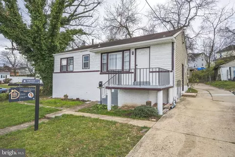 5909 Seat Pleasant Dr, Capitol Heights, MD 20743