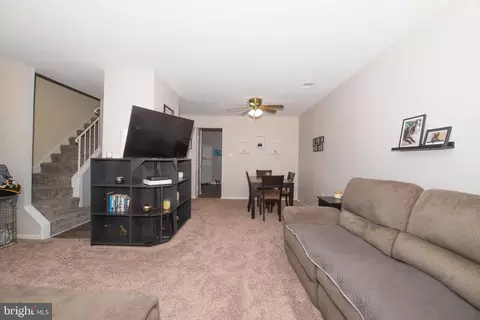7655 Arbory Ct, Laurel, MD 20707 photo 9