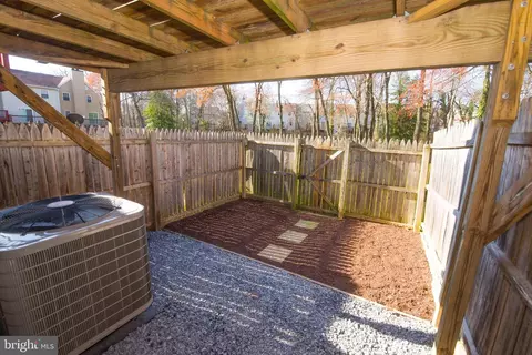 7655 Arbory Ct, Laurel, MD 20707 photo 24